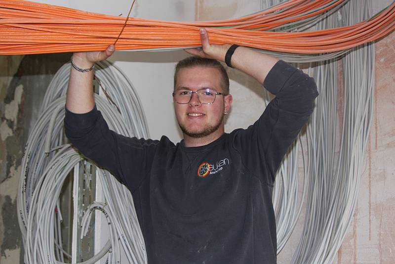 Installation eines Bus-Systems - Ausbildung zum Elektroniker 2024 Lippstadt