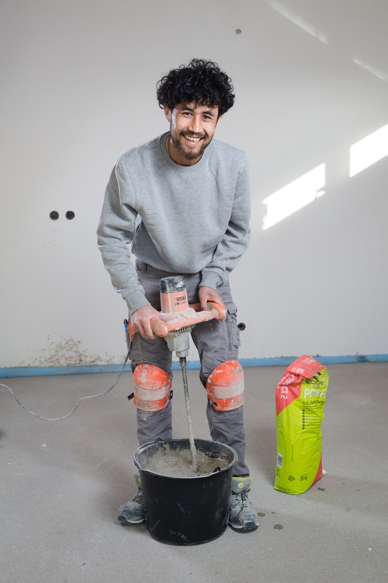 Dünnbettmörtel - Ausbildung zum Fliesenleger 2025