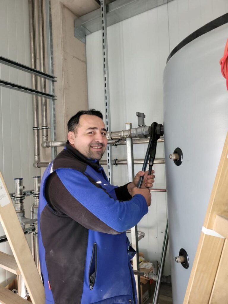 Obermonteur Nerim Mujkanovic - Traumberufe Anlagenmechaniker für SHK 2023