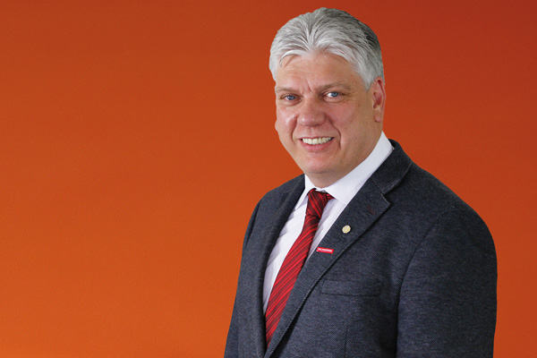 Peter Drögehoff, Obermeister der Innung für Elektrotechnik Hamm